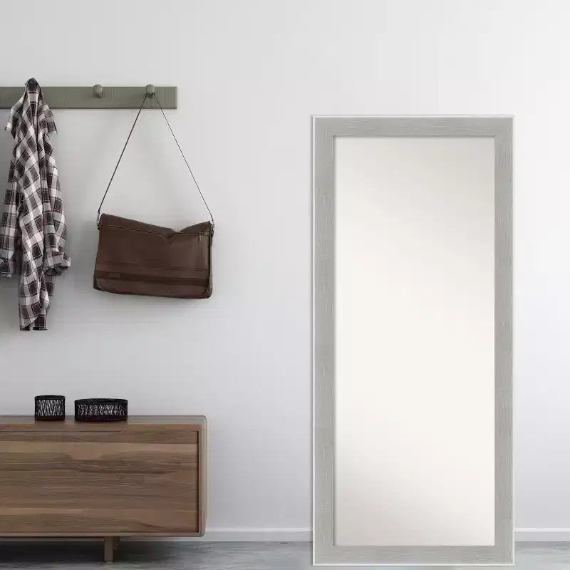 Miroir pleine longueur 29" x 65" à poser/murale, Cadre en polystyrène gris lin, style glamour