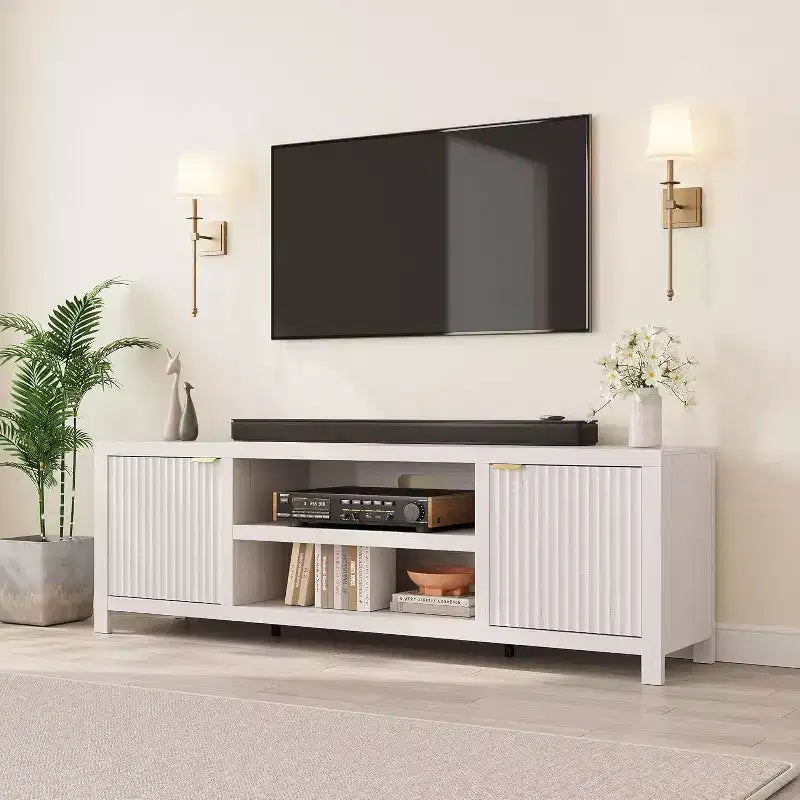 Meuble TV cannelé de 203 cm avec poignées dorées et 4 compartiments de rangement, blanc