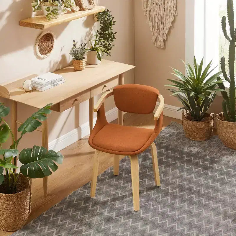 Chaise de salle à manger pivotante rembourrée en tissu avec accoudoirs en bois et finition naturelle