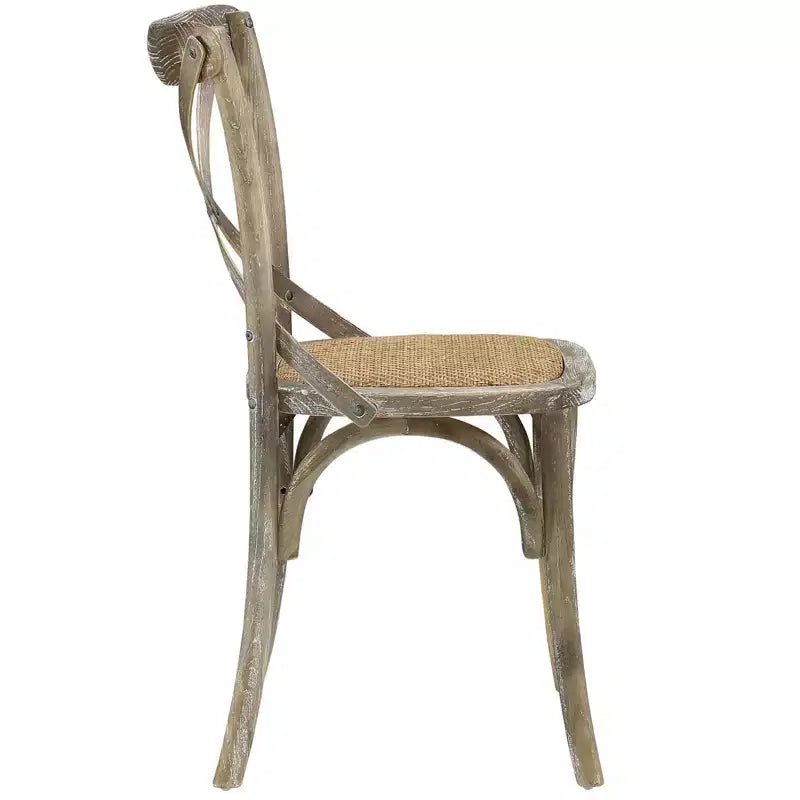 Chaise de salle à manger rustique avec assise en rotin naturel et pieds fuselés