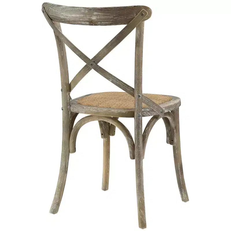 Chaise de salle à manger rustique avec assise en rotin naturel et pieds fuselés